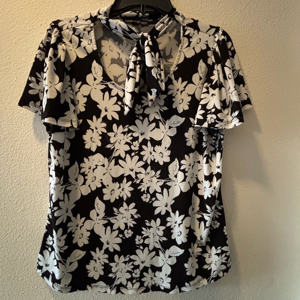 Adrienne Vittadini Black and White Tie Front Blouse